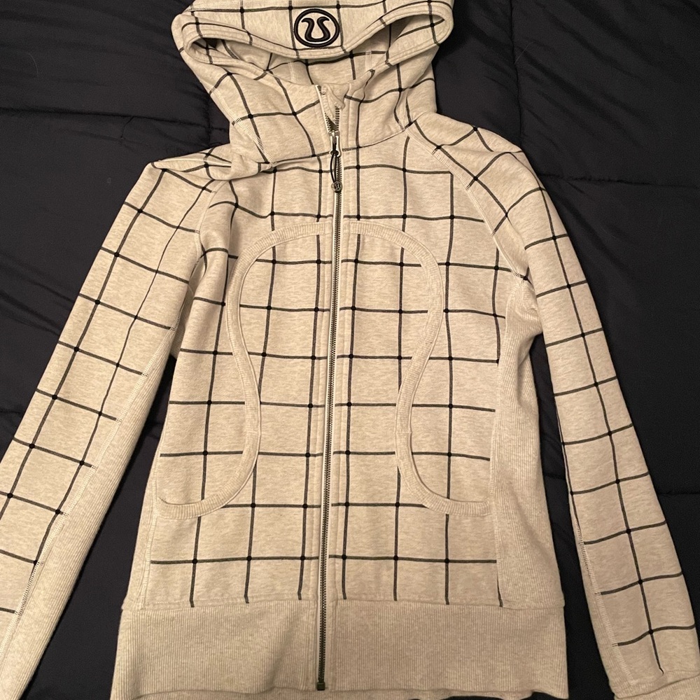 Lululemon sweater